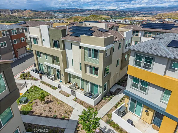 $735,000 | 27154 Vly Oak Place, Valencia, CA 91381