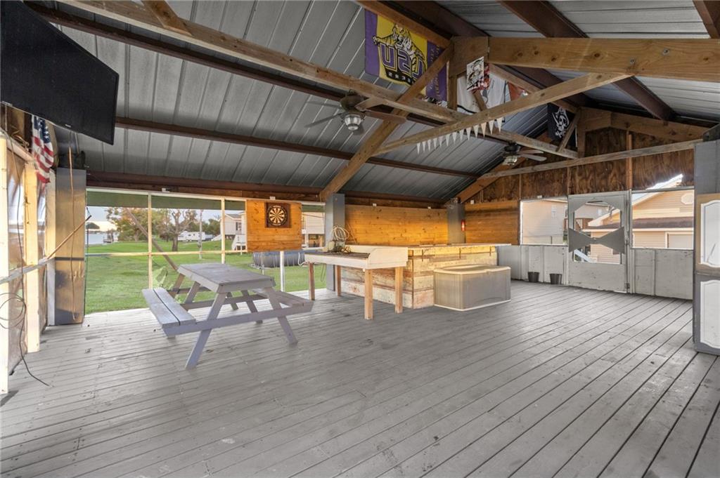 5032 Shell Road Lafitte, LA 70067 - Photo 10 of 33 Gallery Image 10