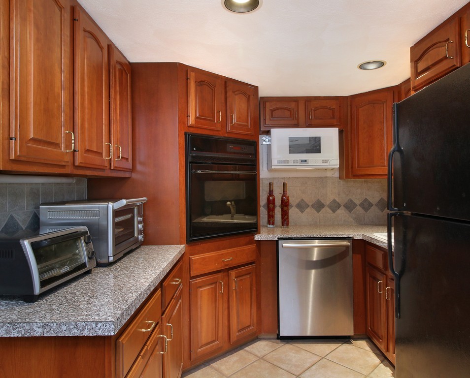 96 Webster Street Boston, MA 02128 - Photo 21 of 27