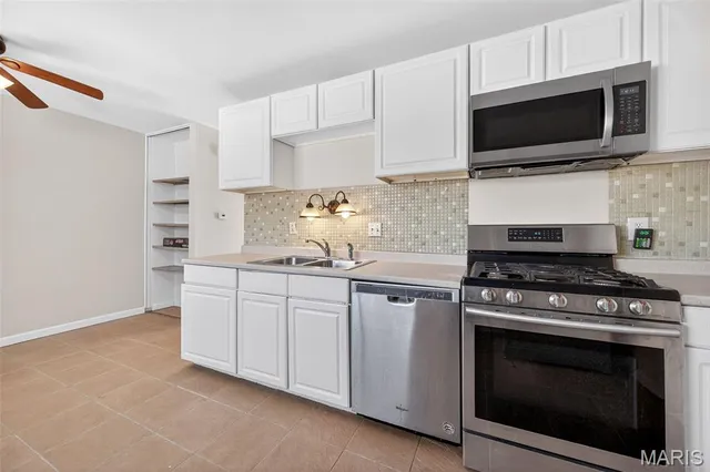 $169,900 | 2233 Campus Drive, St. Charles, MO 63301