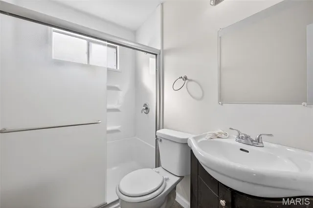 $169,900 | 2233 Campus Drive, St. Charles, MO 63301