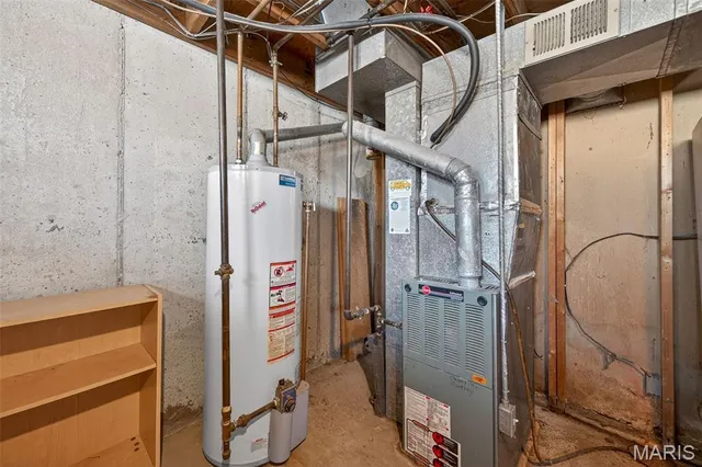 $169,900 | 2233 Campus Drive, St. Charles, MO 63301