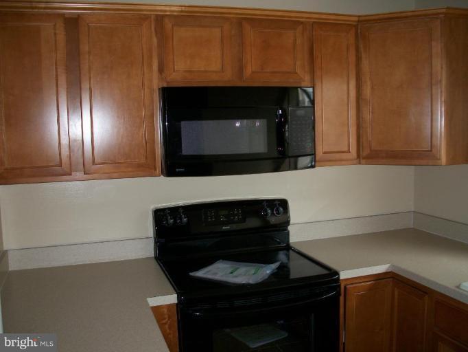 1 Pine Ridge Court Germantown, MD 20874 - Photo 4 of 10 Kitchen #2