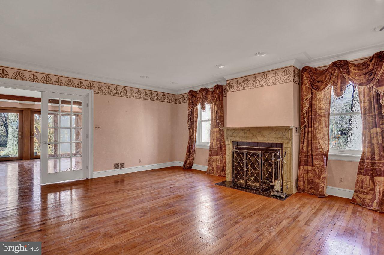 1827 Landis Road Mount Joy, PA 17552 - Photo 15 of 34 Gallery Image 15
