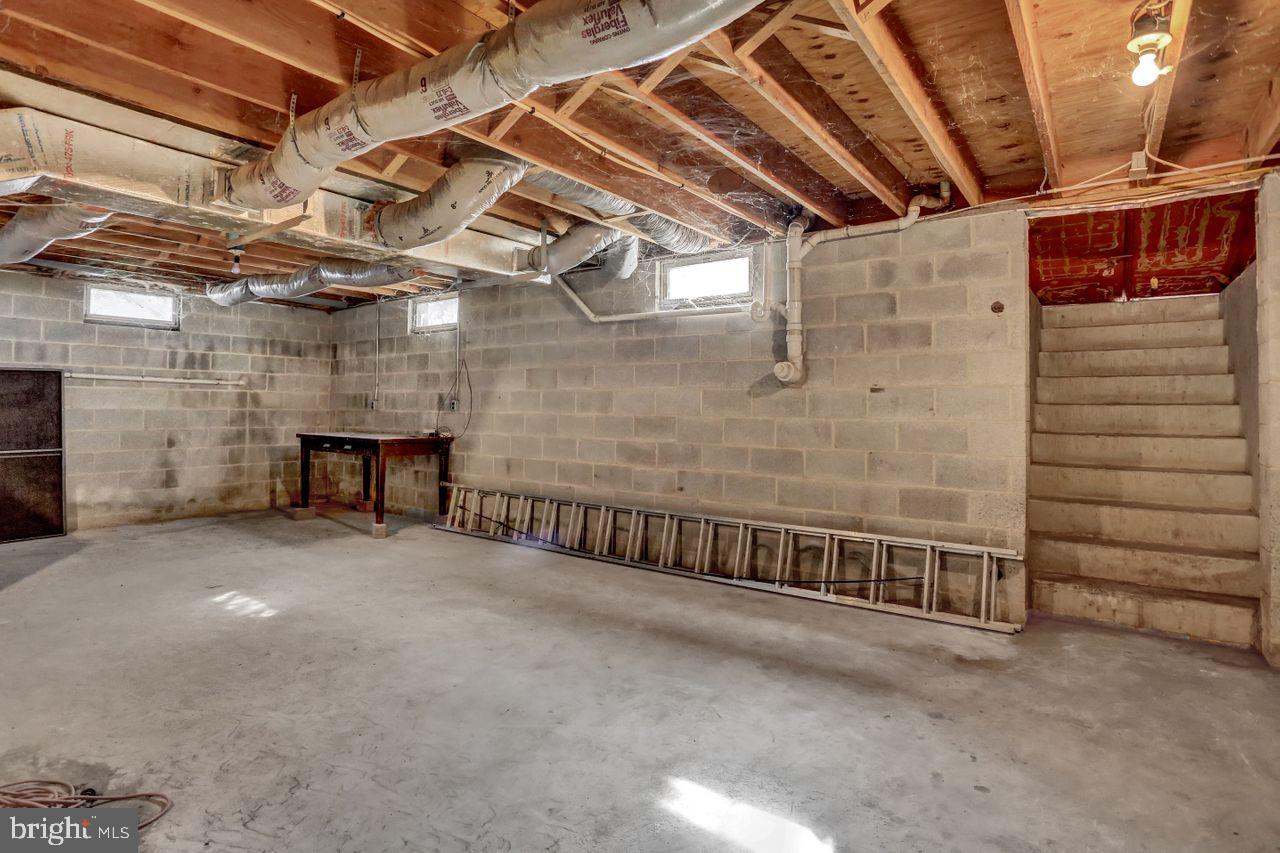 1827 Landis Road Mount Joy, PA 17552 - Photo 30 of 34 Gallery Image 30