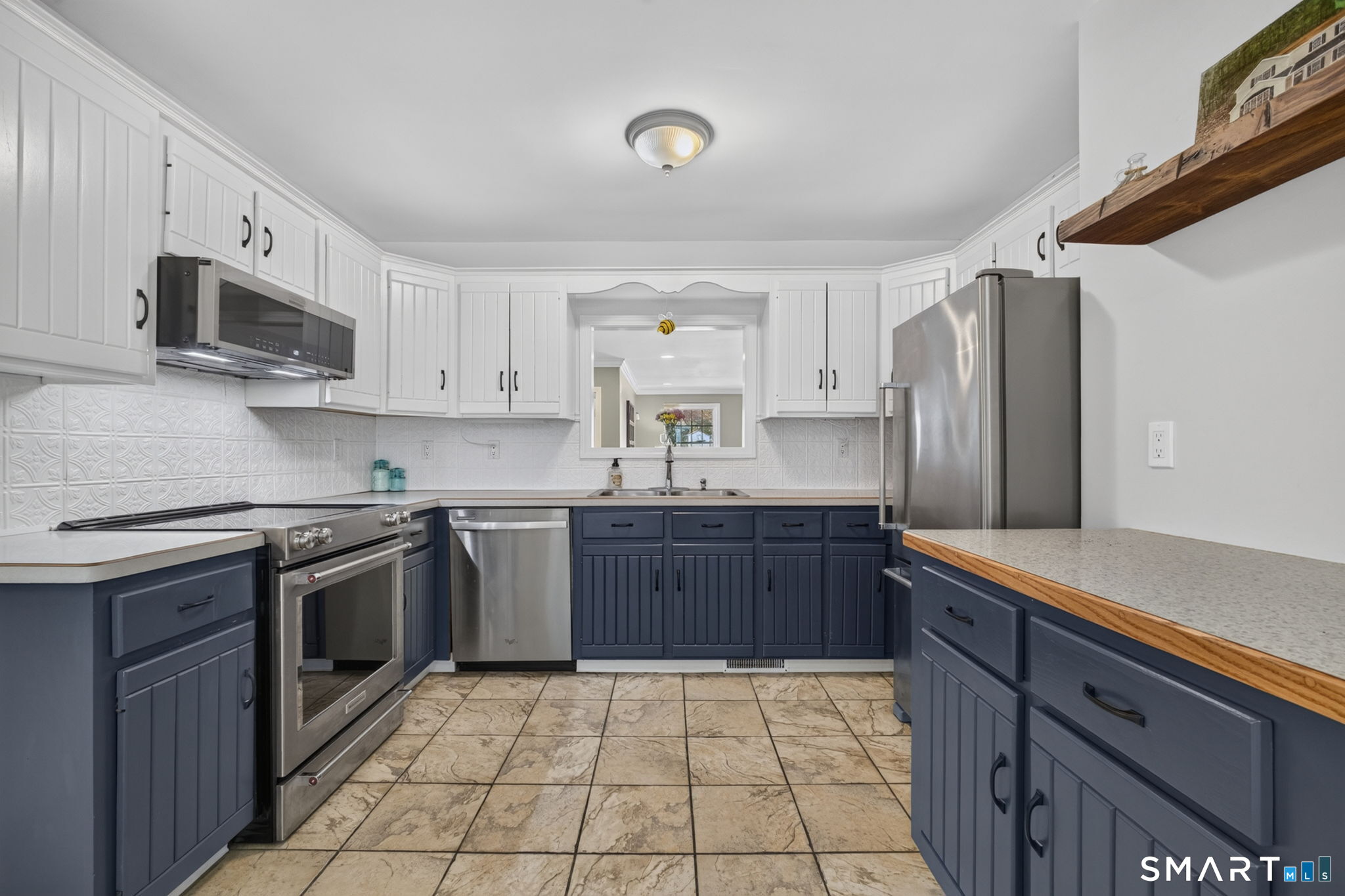 57 Edwards Road Bethany, CT 06524 - Photo 13 of 40