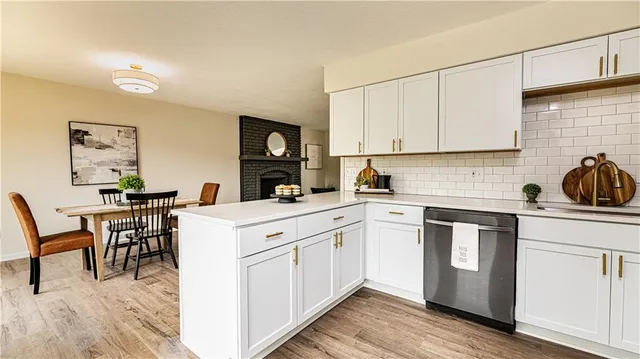 $364,900 | 31213 West 161st Street, Excelsior Springs, MO 64024