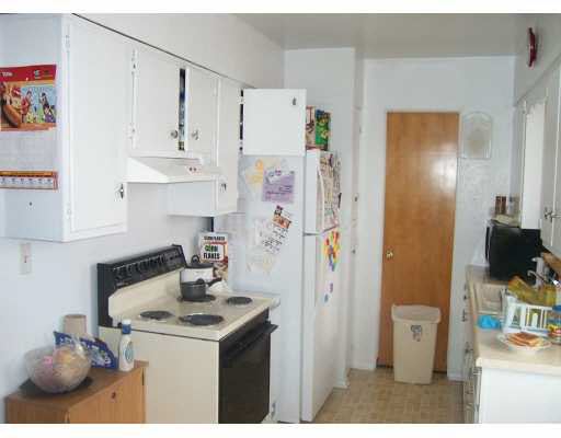 2606 Edison Road South Bend, IN 46615 - Photo 4 of 5 Gallery Image 4