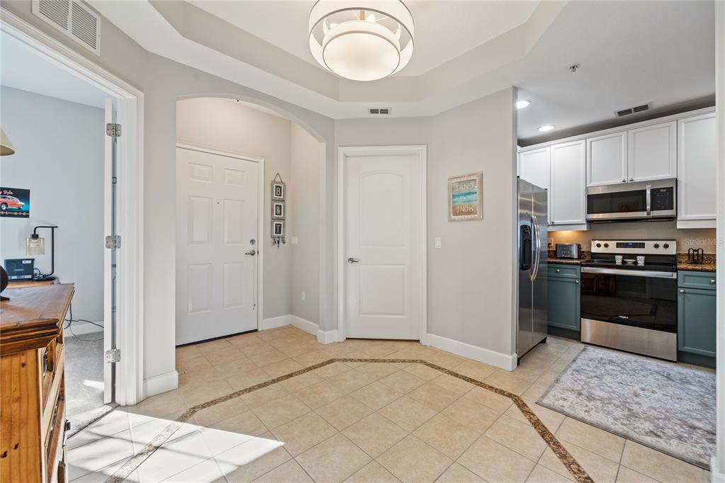 23301 Collina Way, Unit 124 Punta Gorda, FL 33980 - Photo 4 of 47