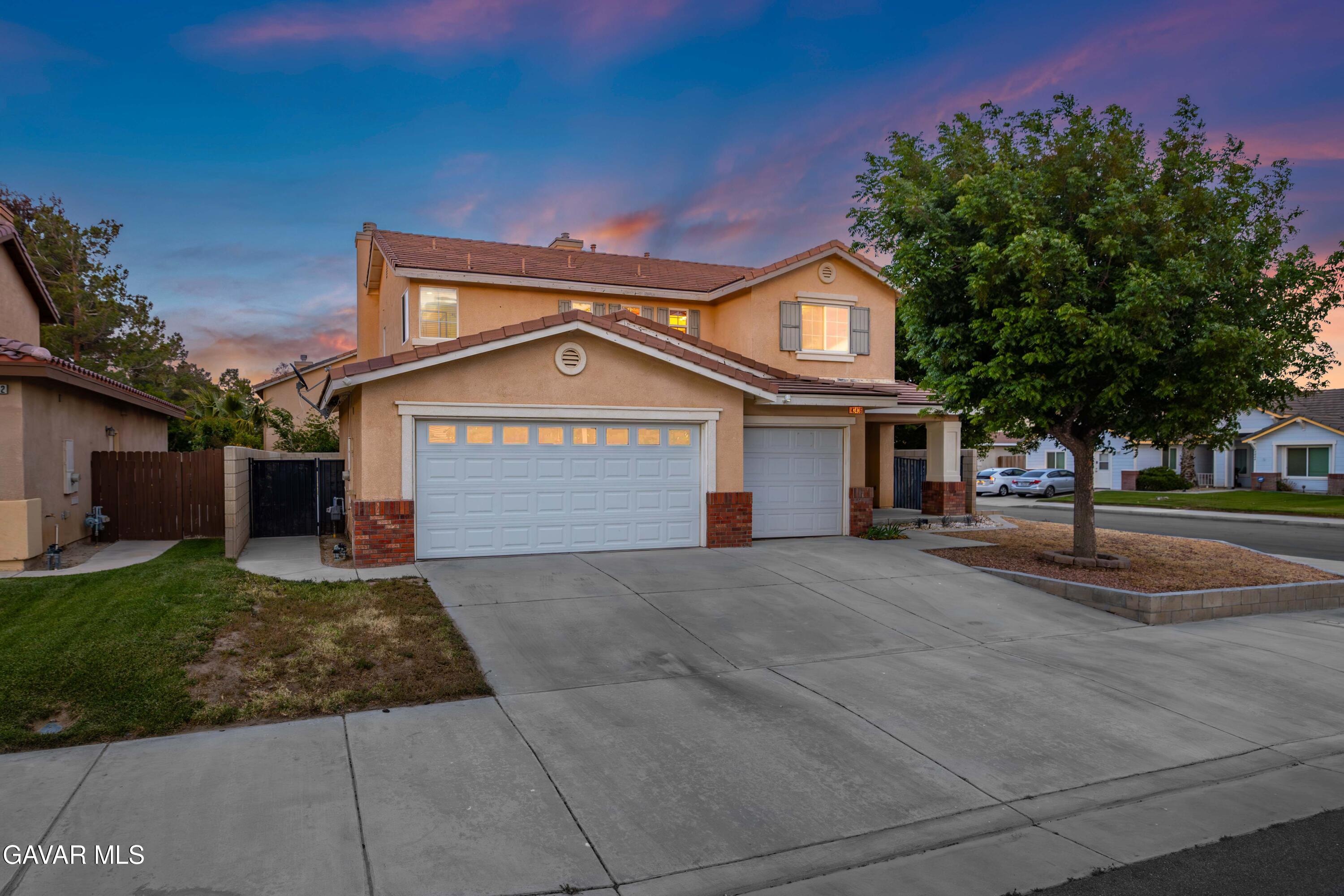 43406 Rucker Street Lancaster, CA 93535 - Photo 2 of 45 43406 Rucker St-5