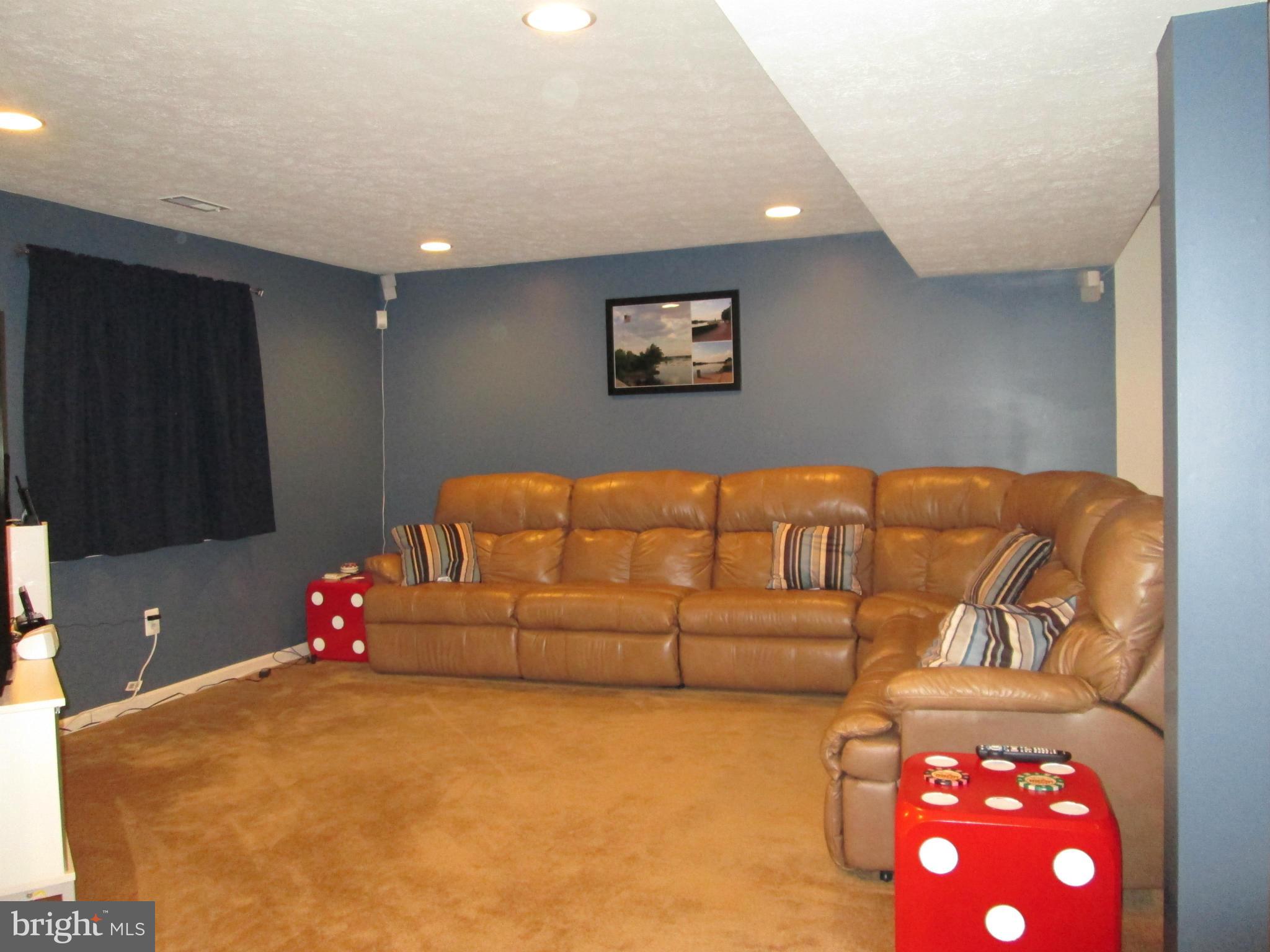 9615 Biggs Road Middle River, MD 21220 - Photo 22 of 26 Family Room