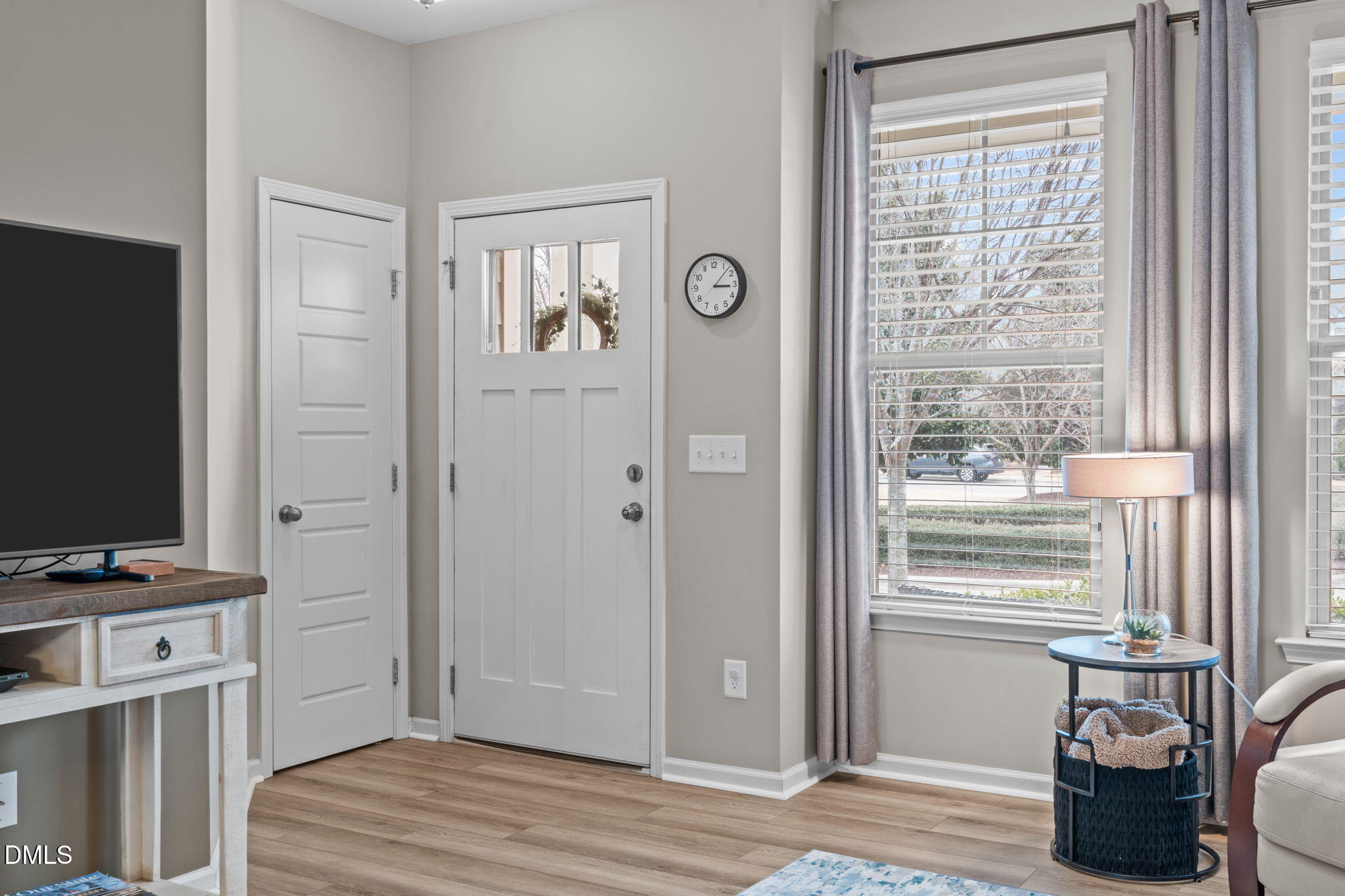917 Ambergate Station Apex, NC 27502 - Photo 5 of 46 A-1