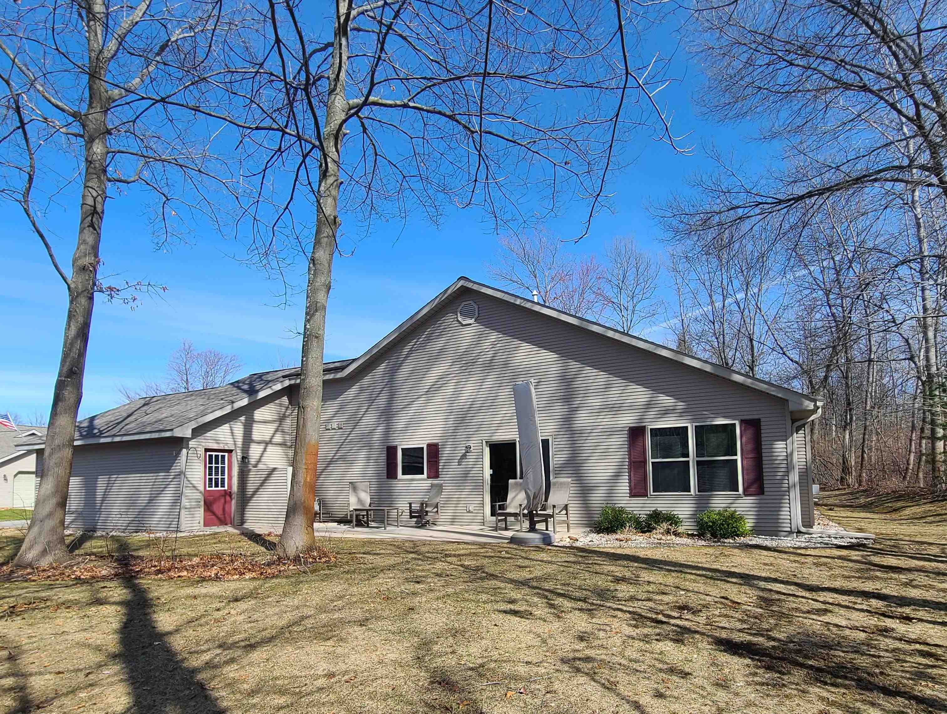 1274 Terra Road Traverse City, MI 49686 - Photo 2 of 28 1920614-452718d4-1e29-4c8c-b4c4-315f5c512e27.JPG