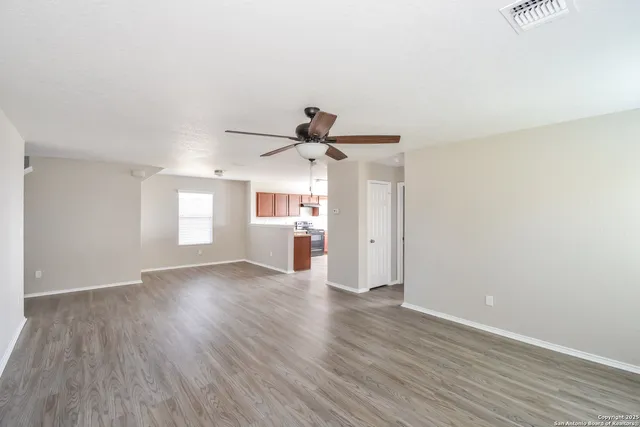 $1,860 | 10834 Rosin Jaw Trail, San Antonio, TX 78245