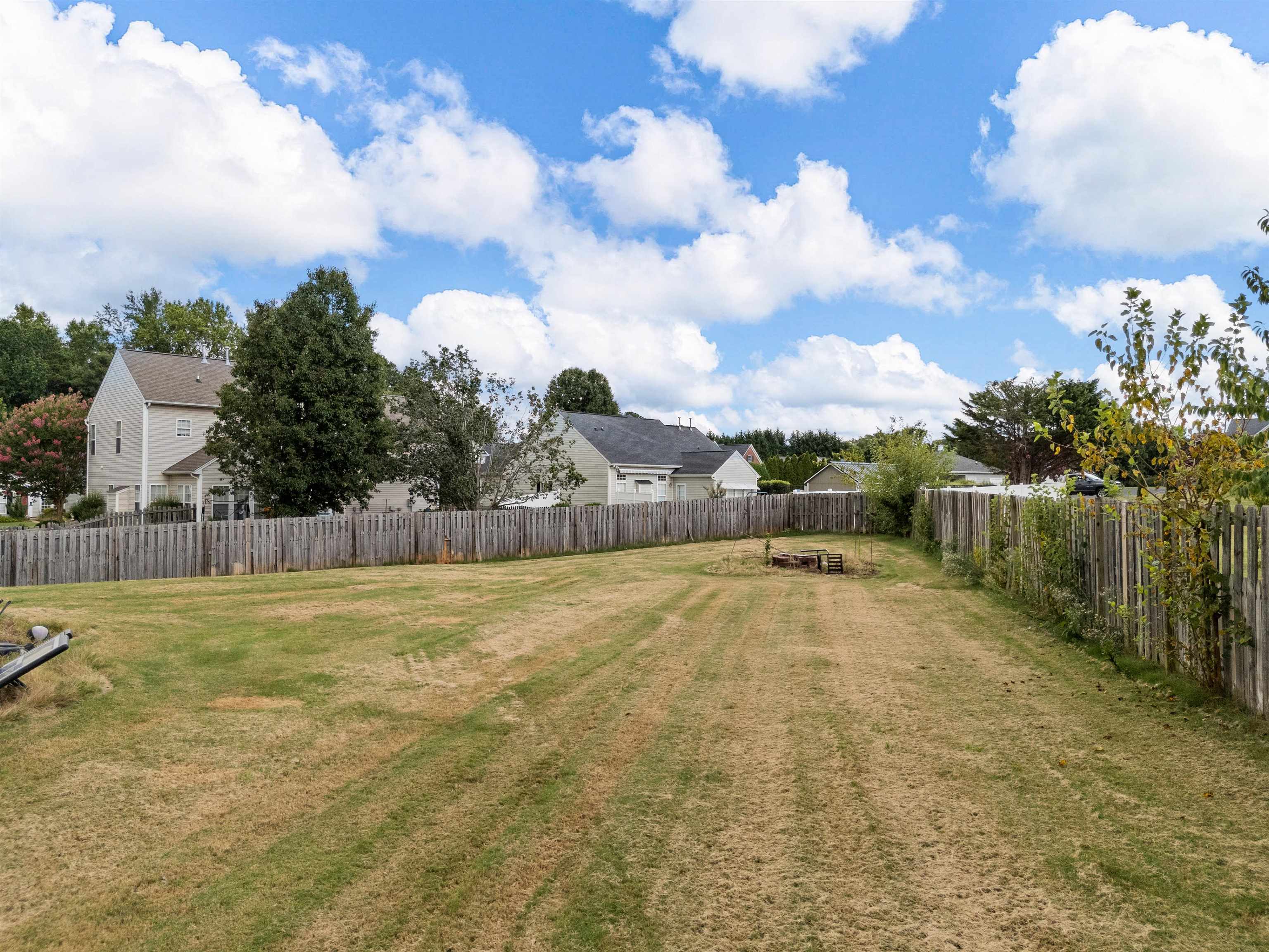 811 Yates Court Boiling Springs, SC 29316 - Photo 29 of 33