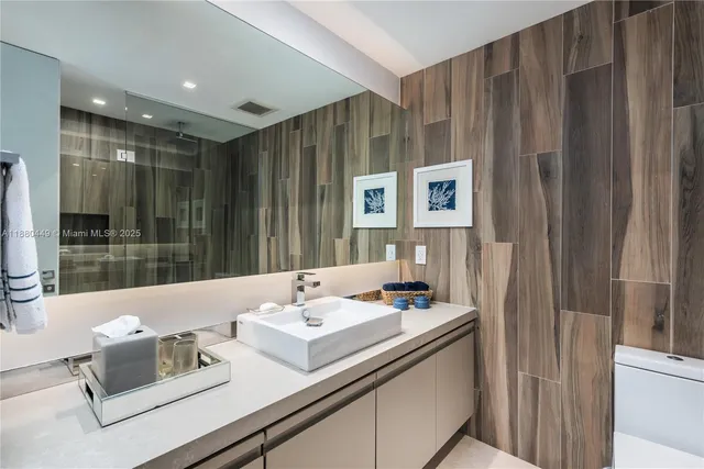 $45,000 | 2514 Fisher Island Drive, Unit 6104, Miami Beach, FL 33109