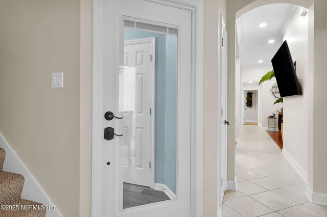 a picture of a bench in a floor