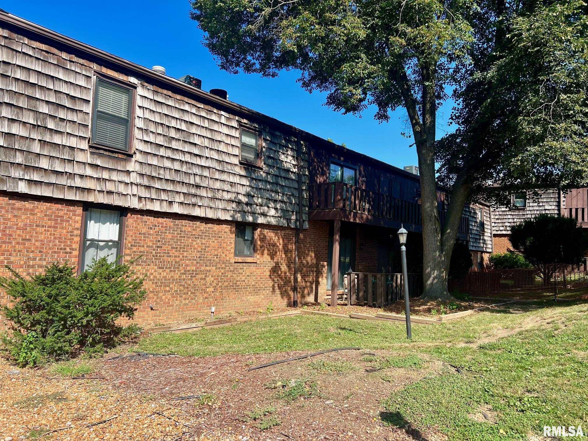 1921 Jeanette Lane, Unit 6 Springfield, IL 62702 - Photo 1 of 19 Gallery Image 1