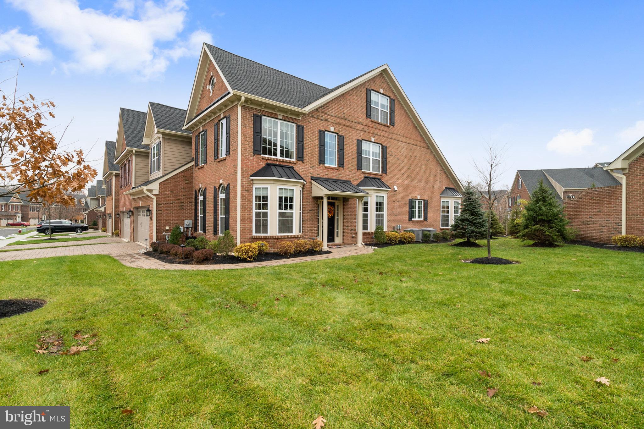 42 Rittenhouse Circle Newtown, PA 18940 - Photo 3 of 44