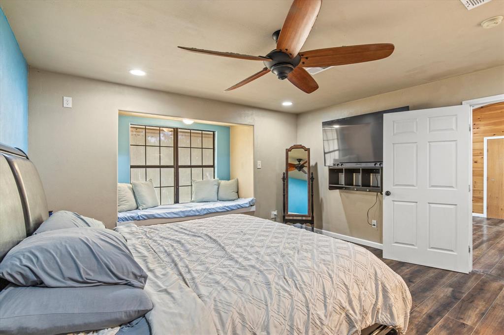 15870 County Road 339 Terrell, TX 75161 - Photo 13 of 26 a bedroom with a bed and a window