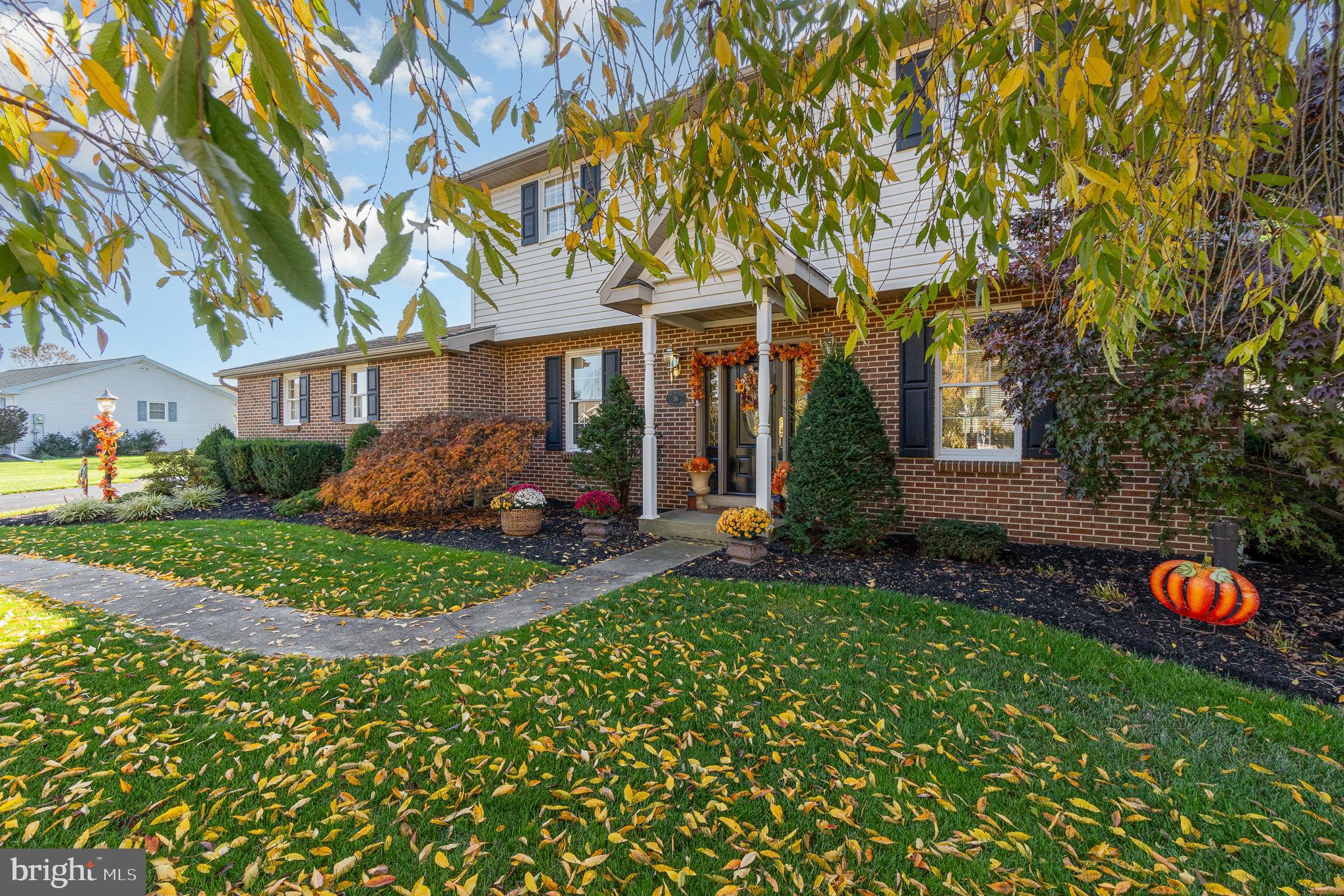 36 Carriage Road Palmyra, PA 17078 - Photo 3 of 37 Gallery Image 3