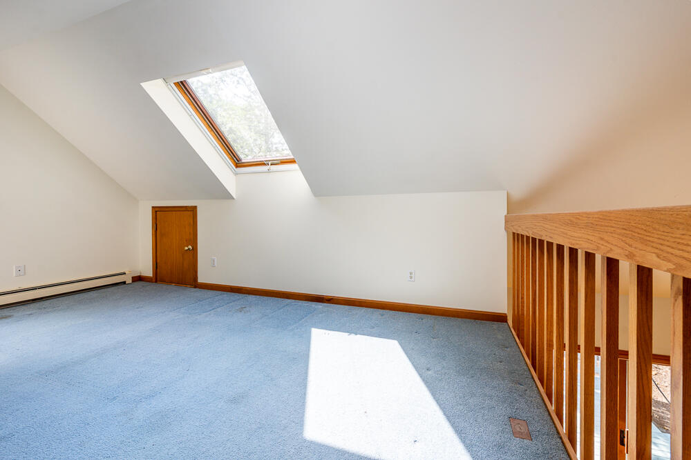 34 Ridgewood Road Orleans, MA 02653 - Photo 29 of 41 an empty room with windows