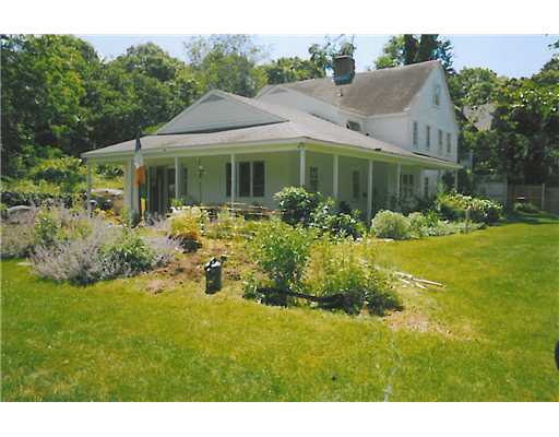 10 White Pond Road South Kingstown, RI 02879 - Photo 6 of 16 Exterior Front.