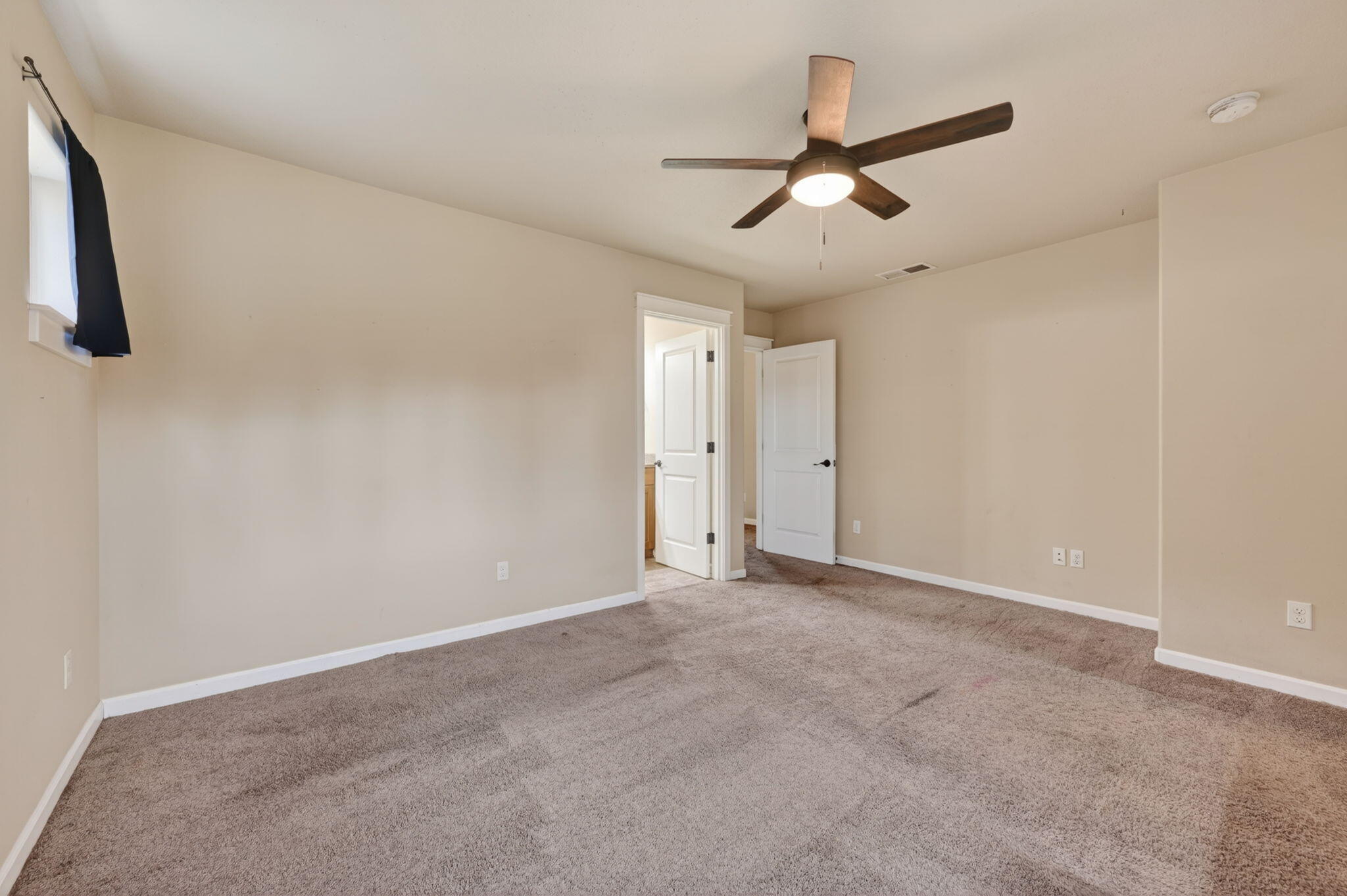 20252 Badger Road Bend, OR 97702 - Photo 17 of 36 20252-Badger-Rd-Bend-OR-97702-112