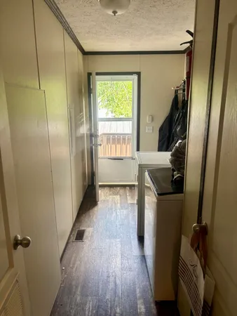 $99,900 | 7061 West Bickett Boulevard, Lansing, MI 48911
