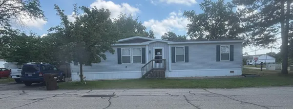 $99,900 | 7061 West Bickett Boulevard, Lansing, MI 48911