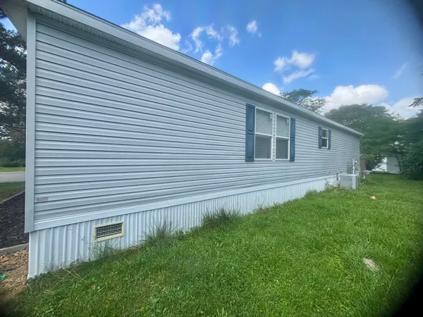 $99,900 | 7061 West Bickett Boulevard, Lansing, MI 48911