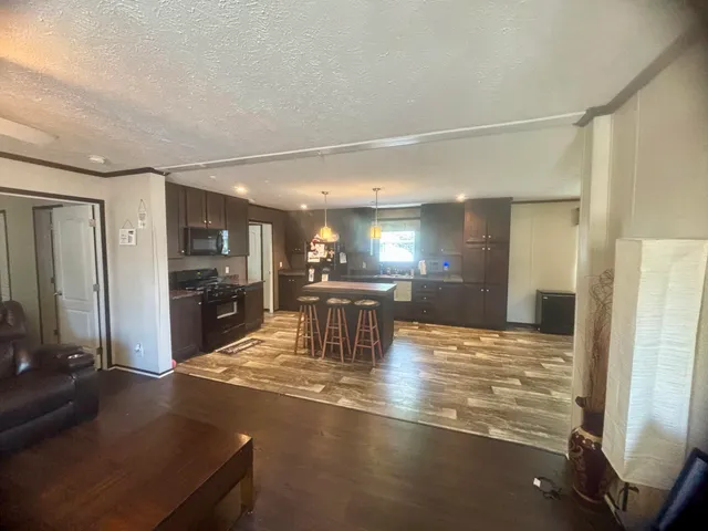 $99,900 | 7061 West Bickett Boulevard, Lansing, MI 48911