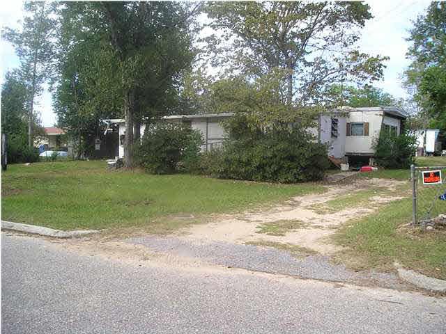 152-156 Ricky Street Flomaton, AL 36441 - Photo 3 of 9