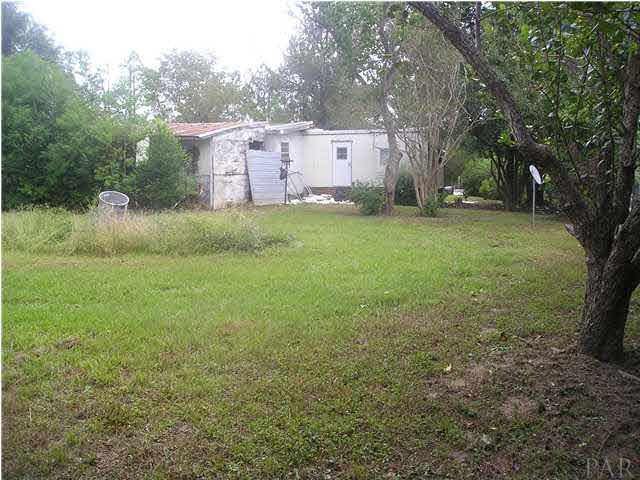 152-156 Ricky Street Flomaton, AL 36441 - Photo 8 of 9