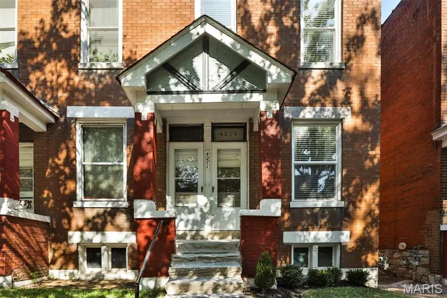 $320,000 | 4271 Botanical Avenue, St. Louis, MO 63110