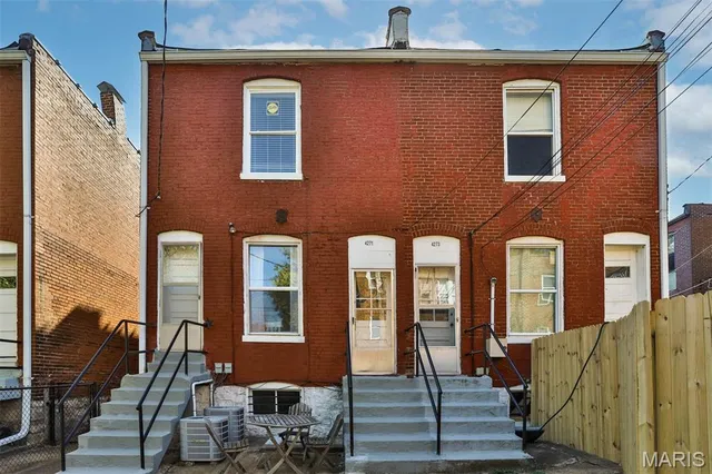 $320,000 | 4271 Botanical Avenue, St. Louis, MO 63110