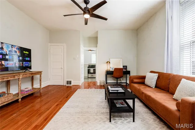 $320,000 | 4271 Botanical Avenue, St. Louis, MO 63110