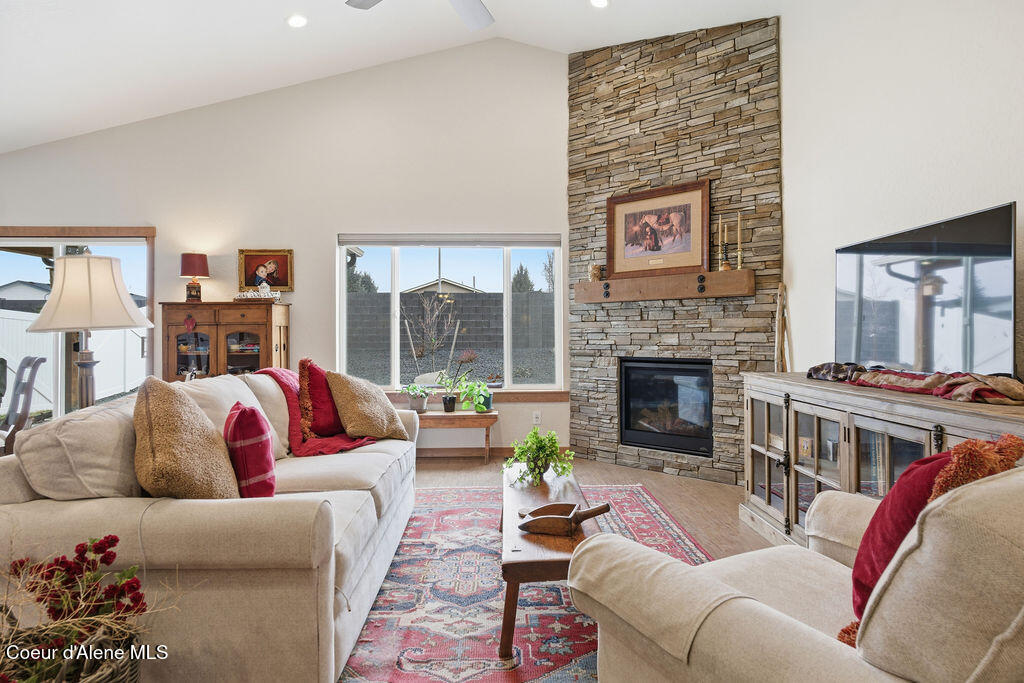 13484 North International Street Rathdrum, ID 83858 - Photo 3 of 26 DSC03569