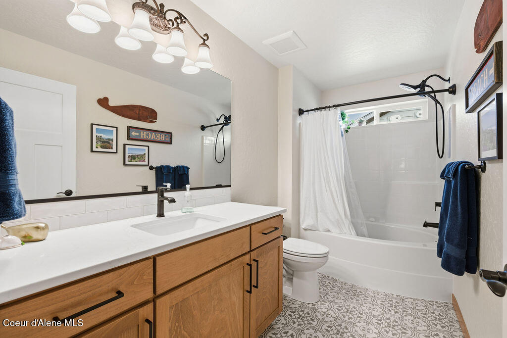 13484 North International Street Rathdrum, ID 83858 - Photo 10 of 26 DSC03536