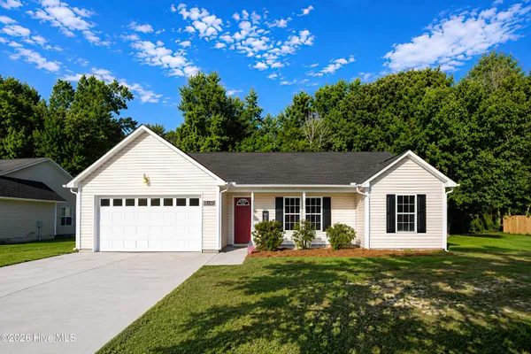 $269,900 | 506 Southwest Ridge Drive, Richlands, NC 28574