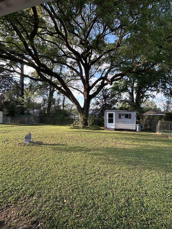 722 East Division Street Jennings, LA 70546 - Photo 6 of 45
