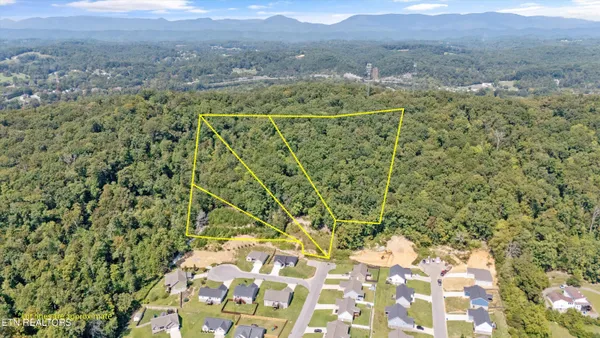 $153,000 | 211 Jason Hovater Way, Clinton, TN 37716