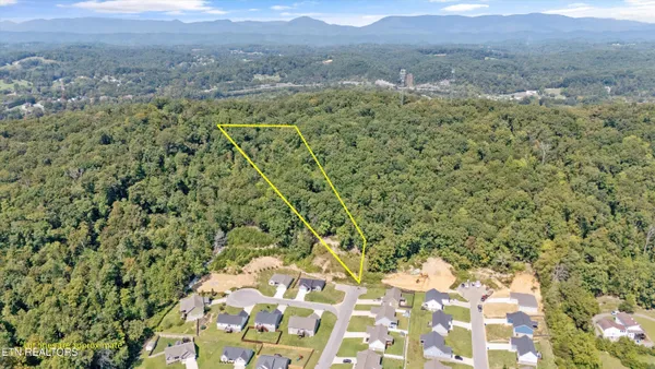 $153,000 | 211 Jason Hovater Way, Clinton, TN 37716