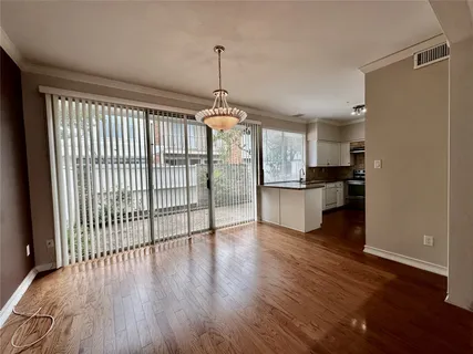 $260,000 | 5849 Sugar Hill Drive, Houston, TX 77057
