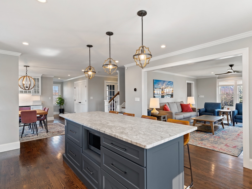 7 Vernon Avenue Hull, MA 02045 - Photo 13 of 40