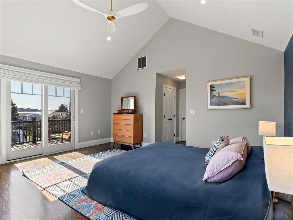 7 Vernon Avenue Hull, MA 02045 - Photo 17 of 40