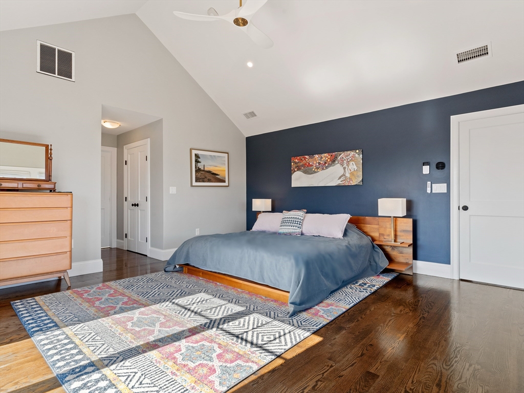 7 Vernon Avenue Hull, MA 02045 - Photo 18 of 40