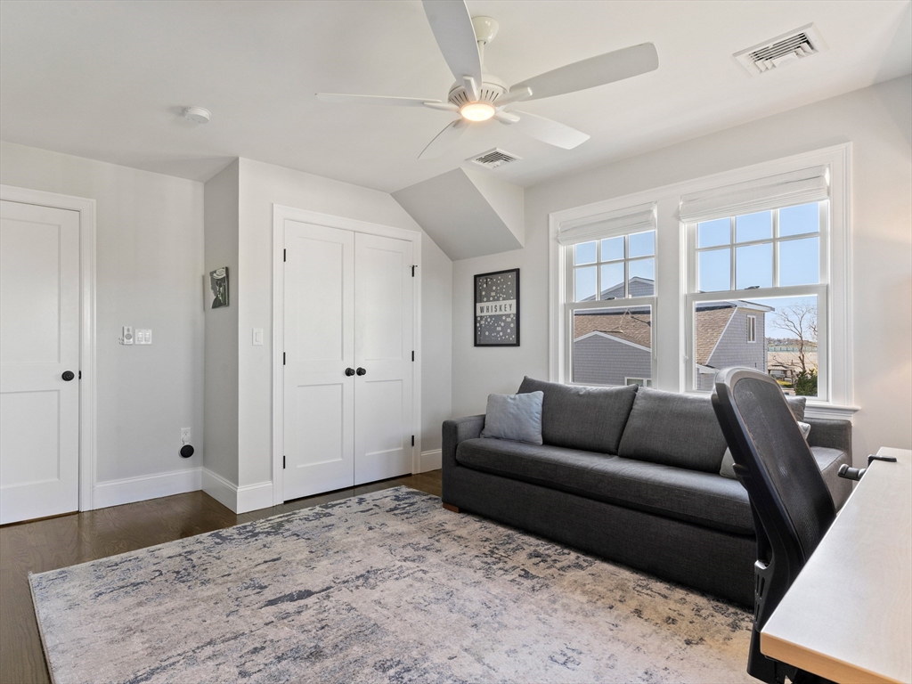 7 Vernon Avenue Hull, MA 02045 - Photo 26 of 40