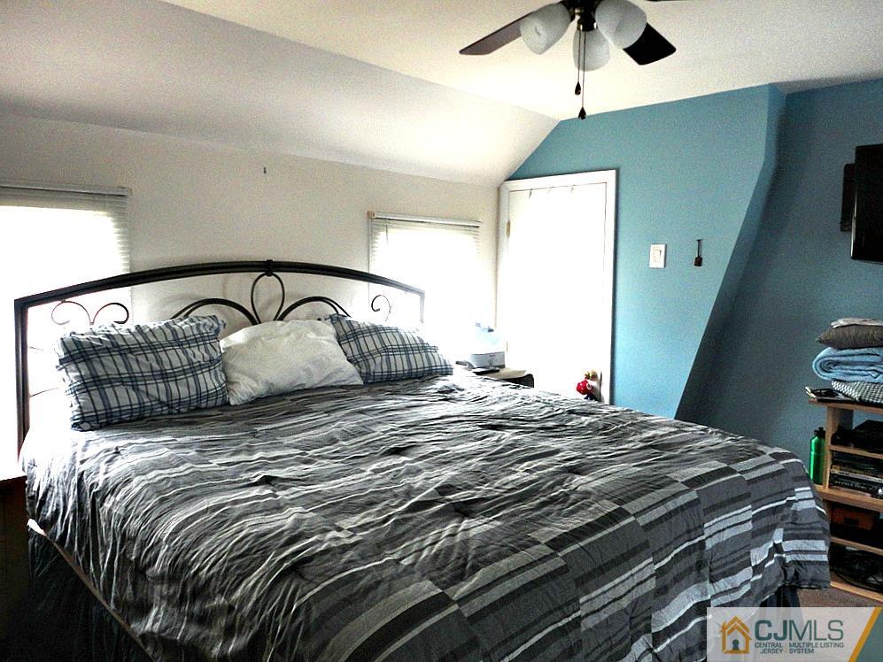 88 Old Matawan Road Old Bridge, NJ 08857 - Photo 16 of 25 Gallery Image 16