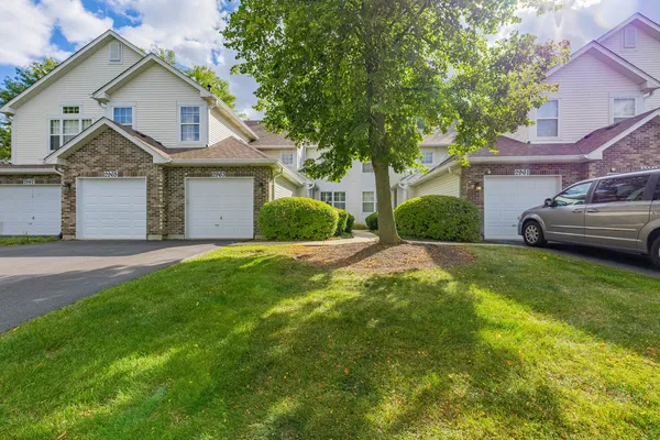 $2,500 | 2965 Stockton Court, Unit 2965, Naperville, IL 60564